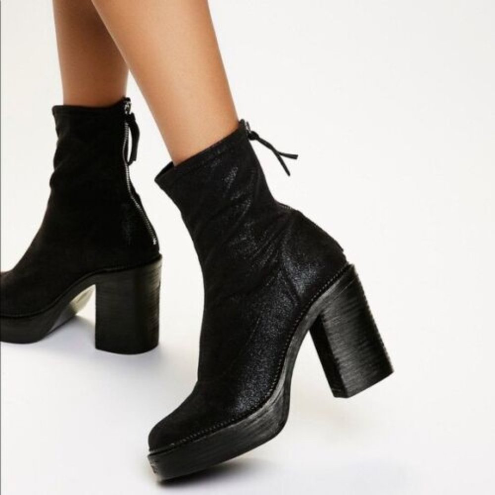 FREE PEOPLE Boots 10 MERCADO GLIMMER Platform Fabric Back Zip Silver Shimmer 4"
